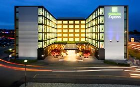 Holiday Inn Express Zurich Airport